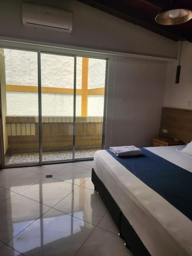 Hotel Boutique Deluxe Home 메딜린 외부 사진