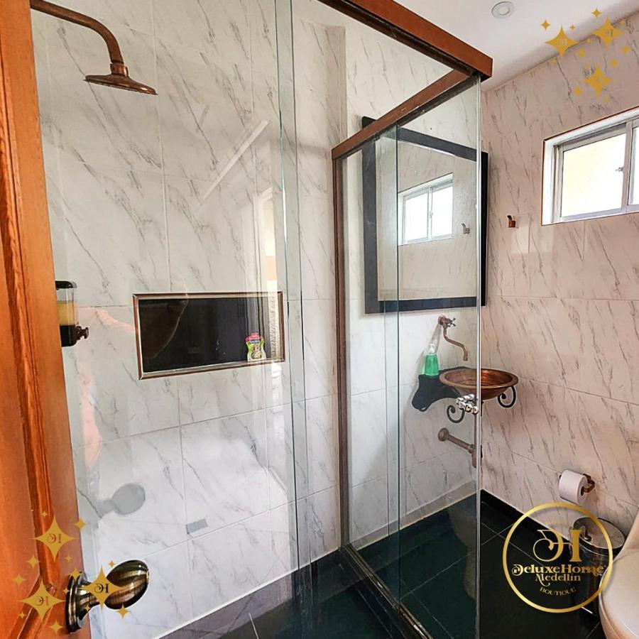 Hotel Boutique Deluxe Home 메딜린 외부 사진